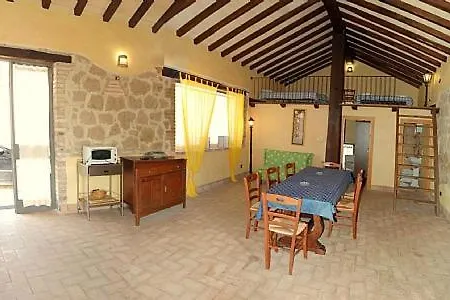 Sleeps 6 Pool Hébergement de vacances